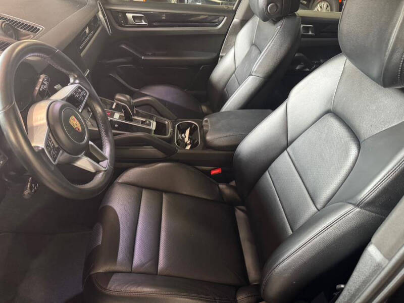 2023 Porsche Cayenne