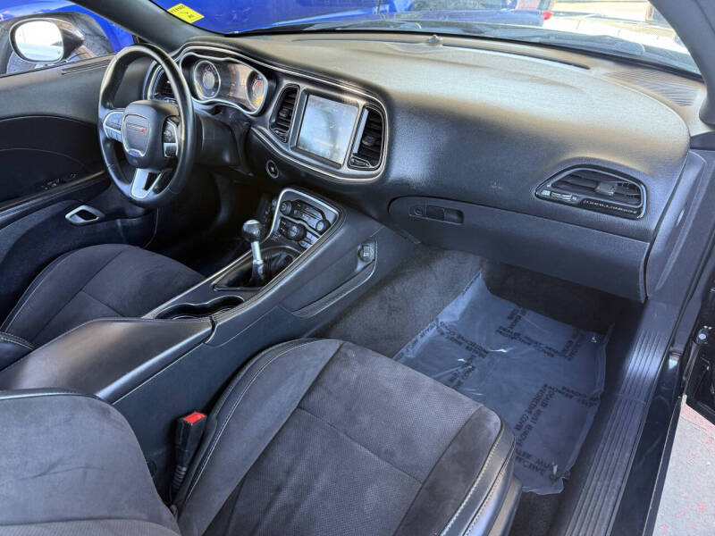 2015 Dodge Challenger R/T Plus