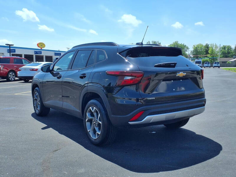 2025 Chevrolet Trax LT
