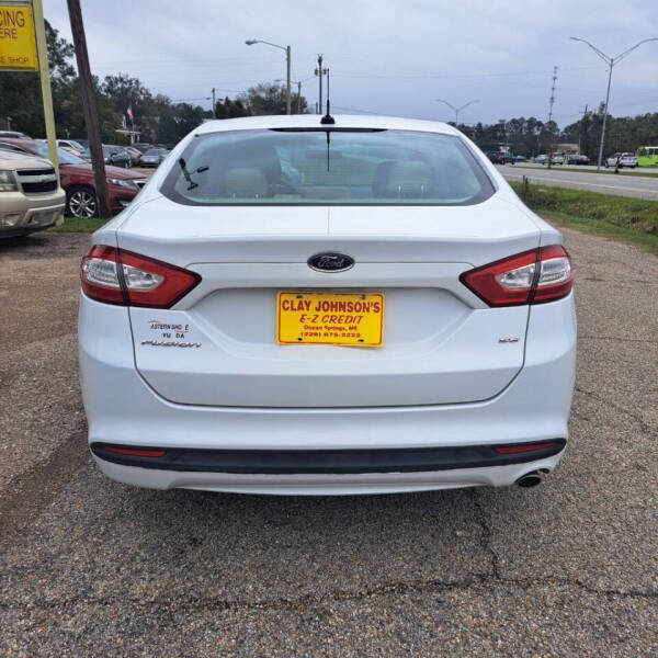 2014 Ford Fusion SE