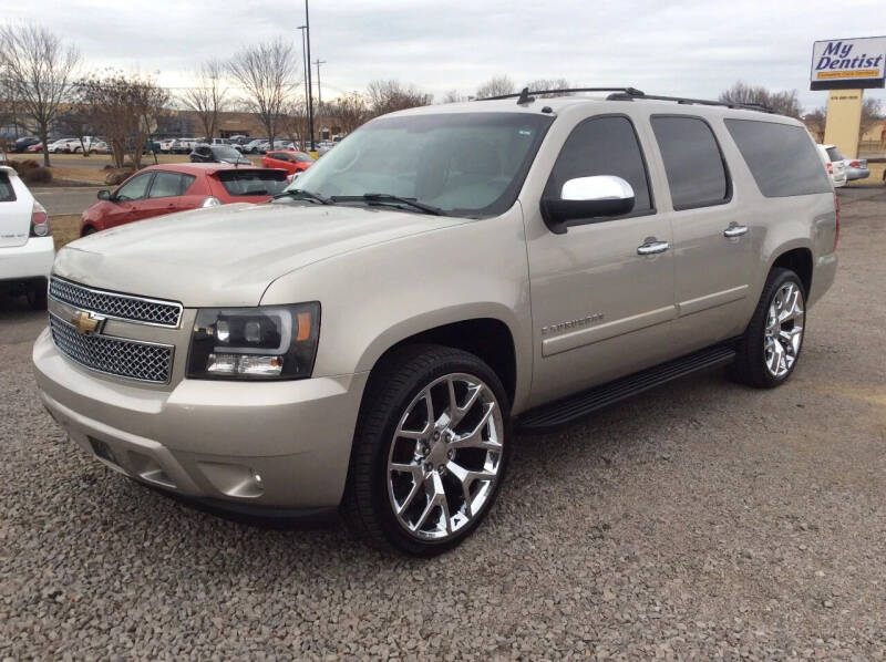 2008 Chevrolet Suburban for sale at Road Runner Autoplex in Russellville AR