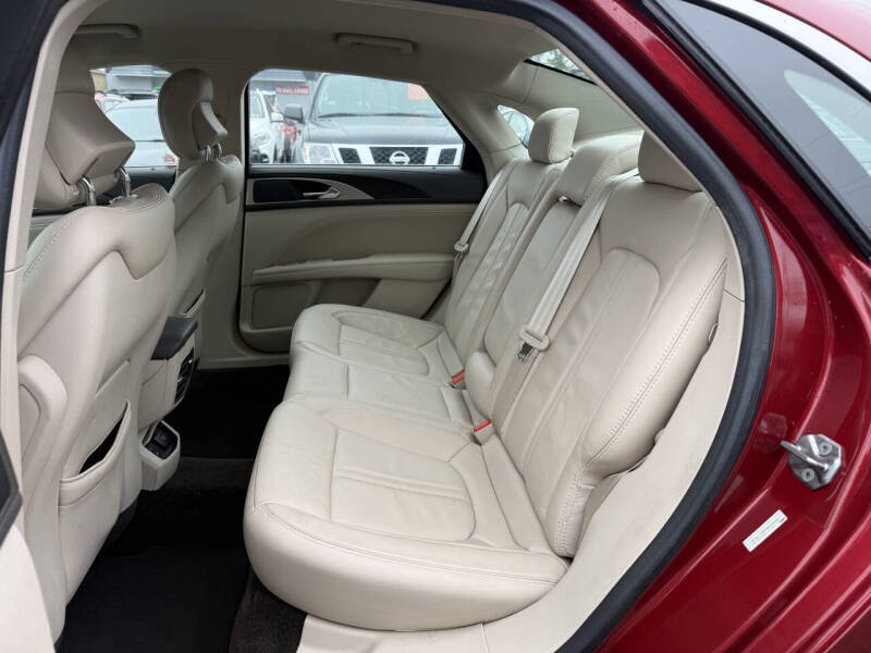 2017 Lincoln MKZ Select