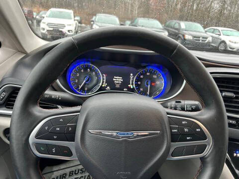 2017 Chrysler Pacifica Touring-L Plus