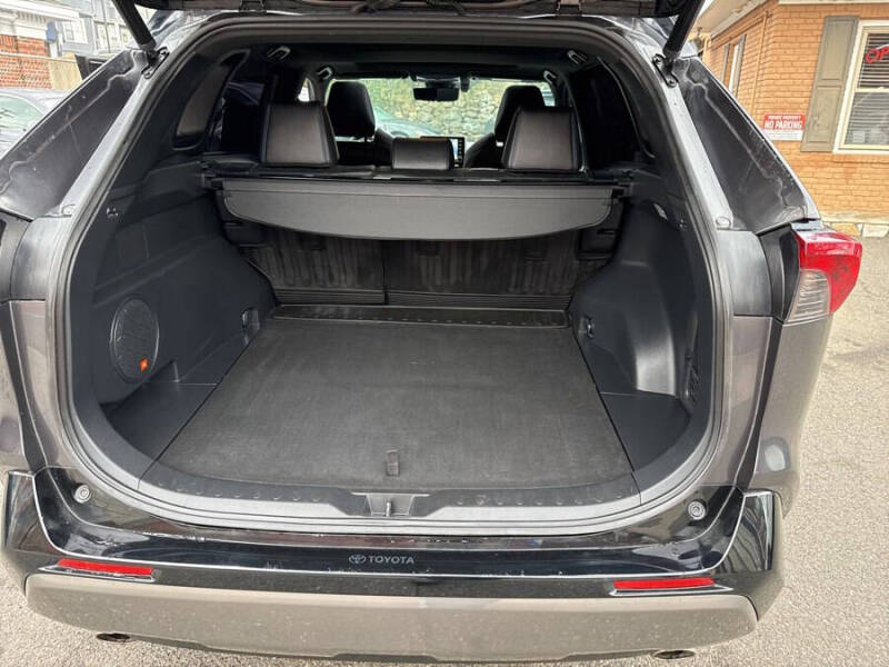 2020 Toyota RAV4 Hybrid XSE