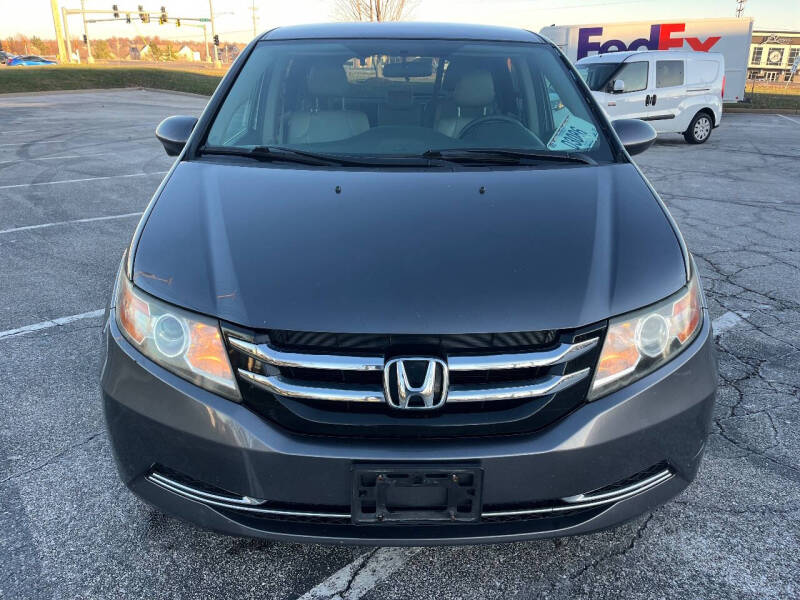 2016 Honda Odyssey SE photo 8