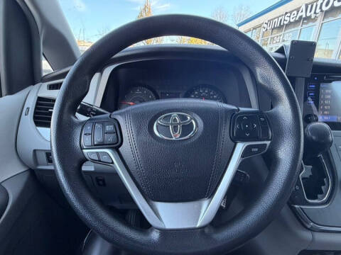 2016 Toyota Sienna
