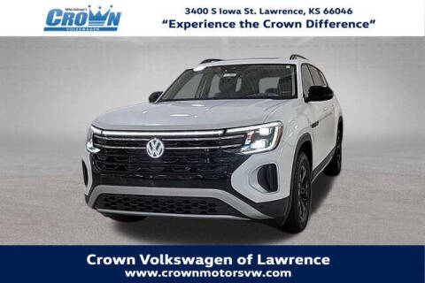 2024 Volkswagen Atlas for sale at Crown Automotive of Lawrence Kansas in Lawrence KS