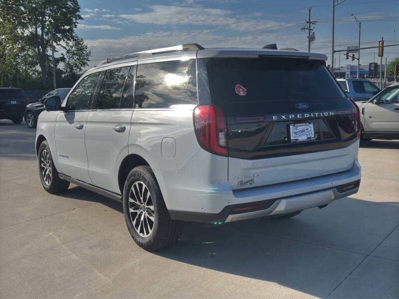 2025 Ford Expedition Platinum