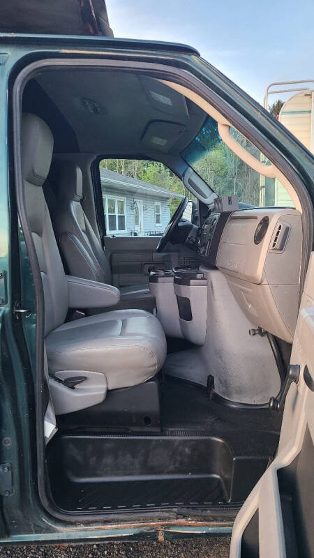 2009 Ford E-Series E-250