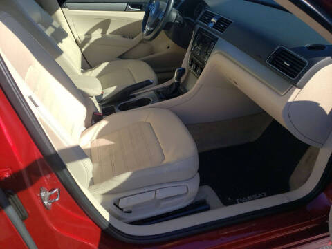 2015 Volkswagen Passat 1.8T SE