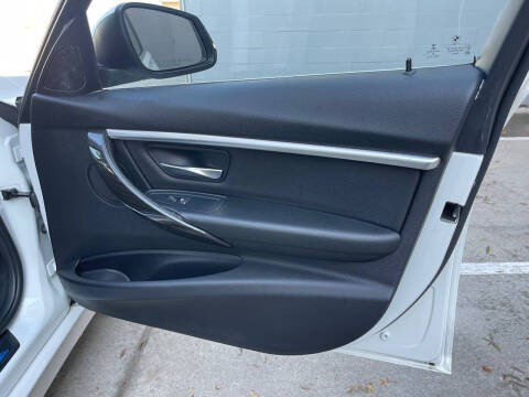 2017 BMW 3 Series 330i