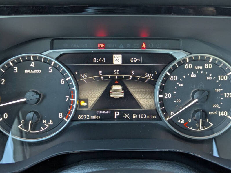 2024 Nissan Pathfinder SL