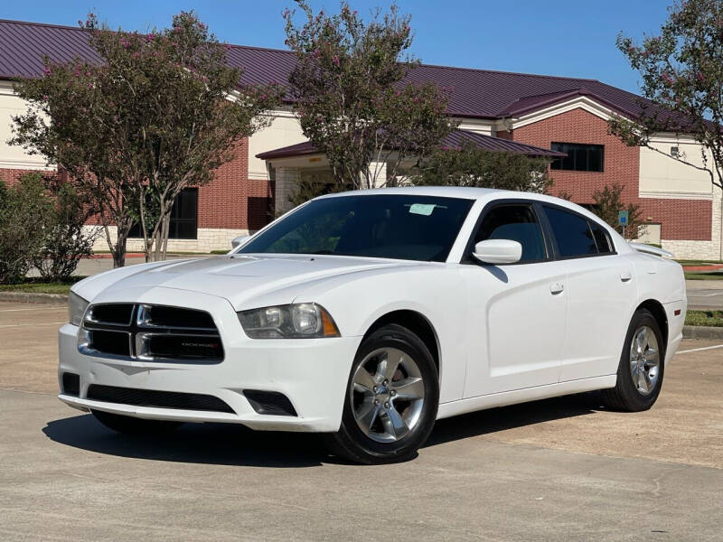 2013 Dodge Charger for sale at Crown Auto Sales in Sugar Land TX