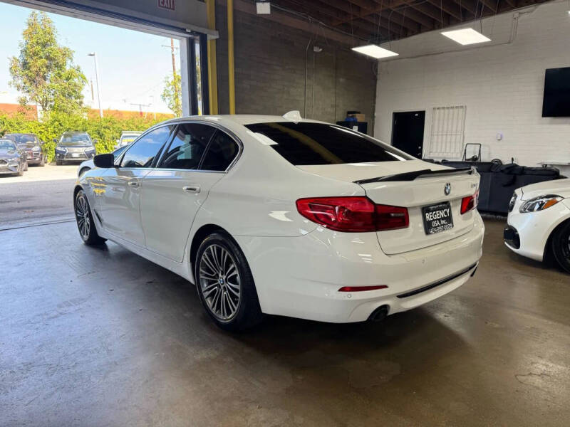 2018 BMW 5 Series 530i