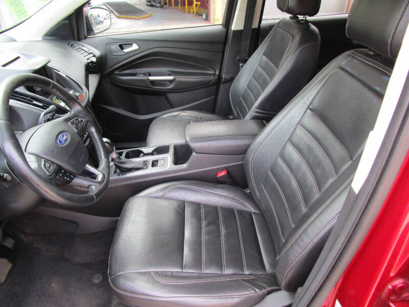 2017 Ford Escape Titanium