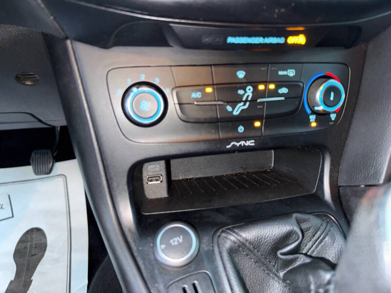 2017 Ford Focus S
