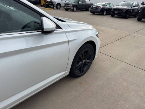 2023 Volkswagen Jetta SE