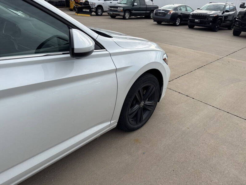 2023 Volkswagen Jetta SE