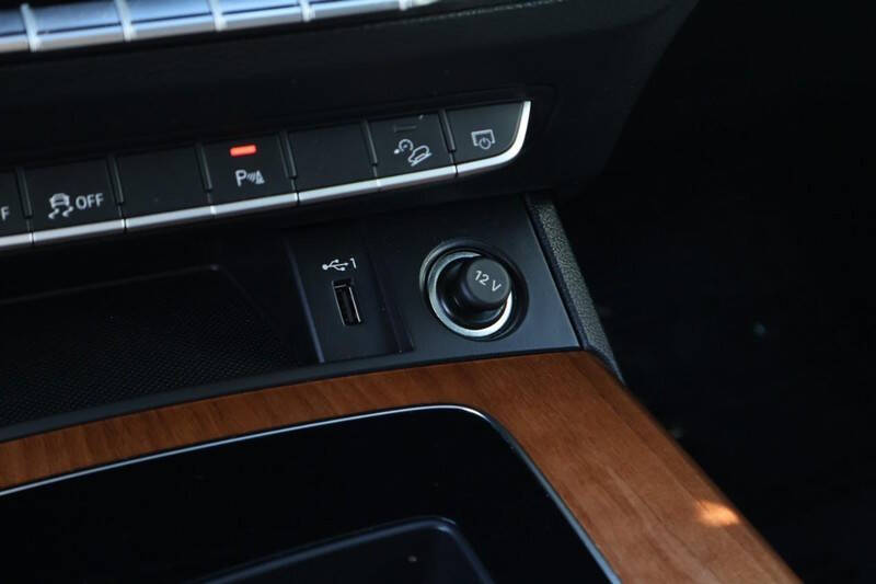 2021 Audi Q5 quattro Premium 45 TFSI