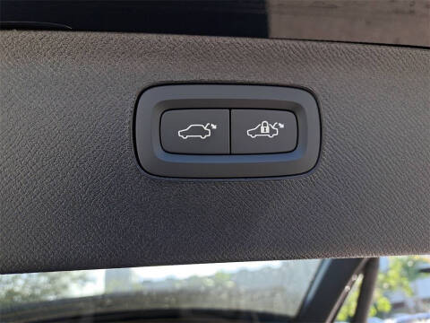 2026 Volvo XC90 B6 Core