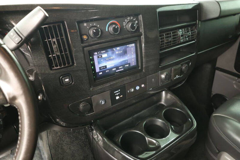 2018 GMC Savana 2500