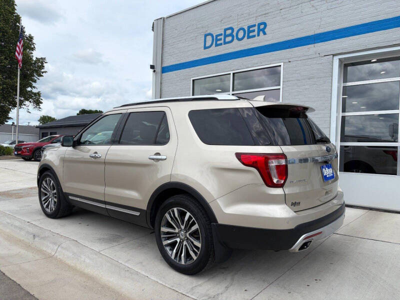 2017 Ford Explorer Platinum