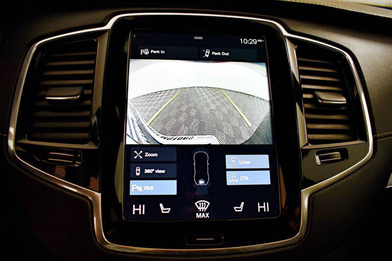 2022 Volvo XC90 Recharge T8 R-Design