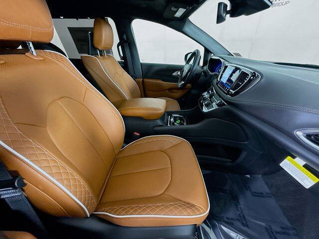 2026 Chrysler Pacifica Pinnacle