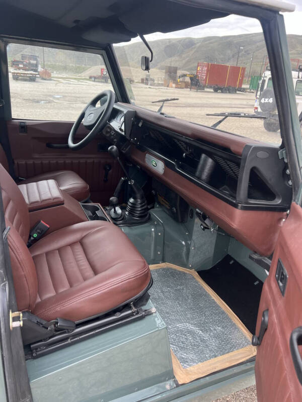 1992 Land Rover Defender