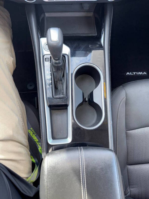 2023 Nissan Altima 2.5 SV