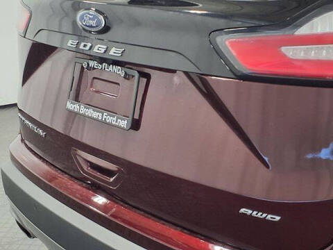 2023 Ford Edge Titanium