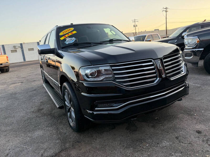 2016 Lincoln Navigator Select photo 40