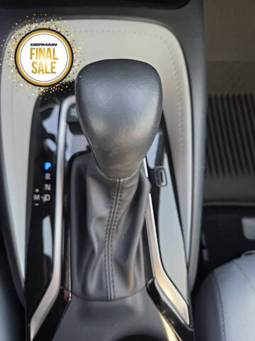 2025 Toyota Corolla Hatchback SE