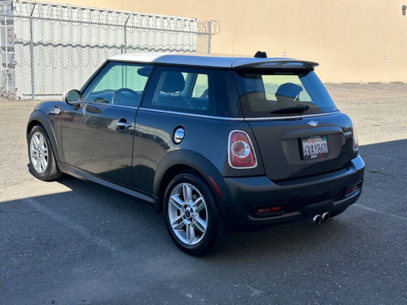 2012 MINI Cooper Hardtop S