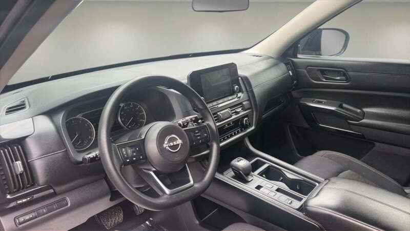 2023 Nissan Pathfinder S