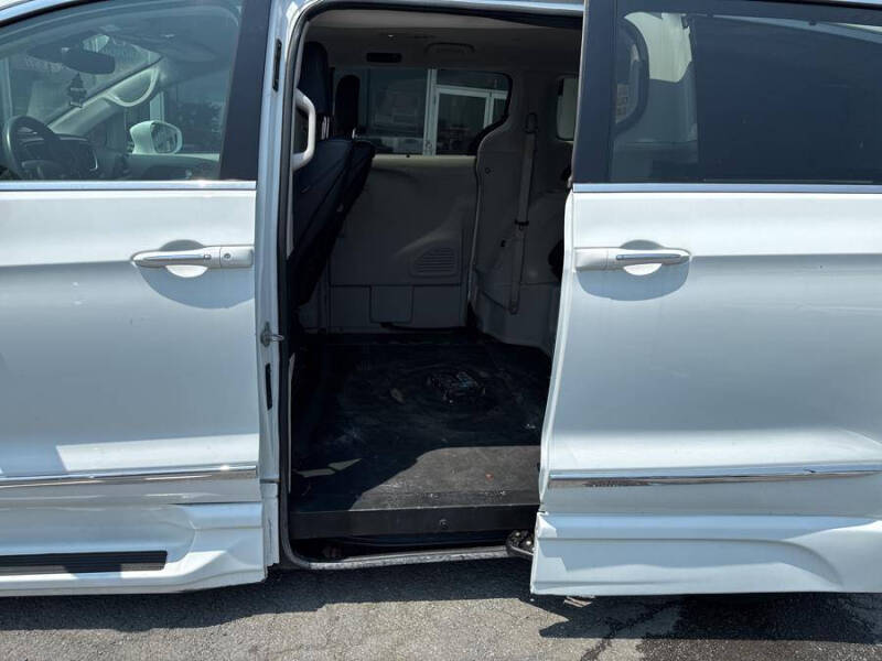 2018 Chrysler Pacifica Touring L Plus