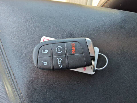 2016 Dodge Challenger SXT Plus