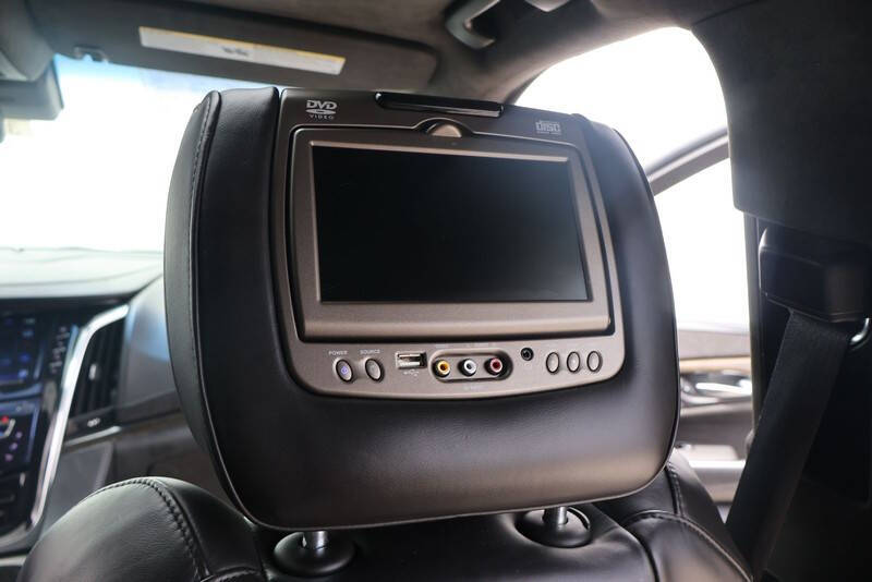 2017 Cadillac Escalade ESV Platinum