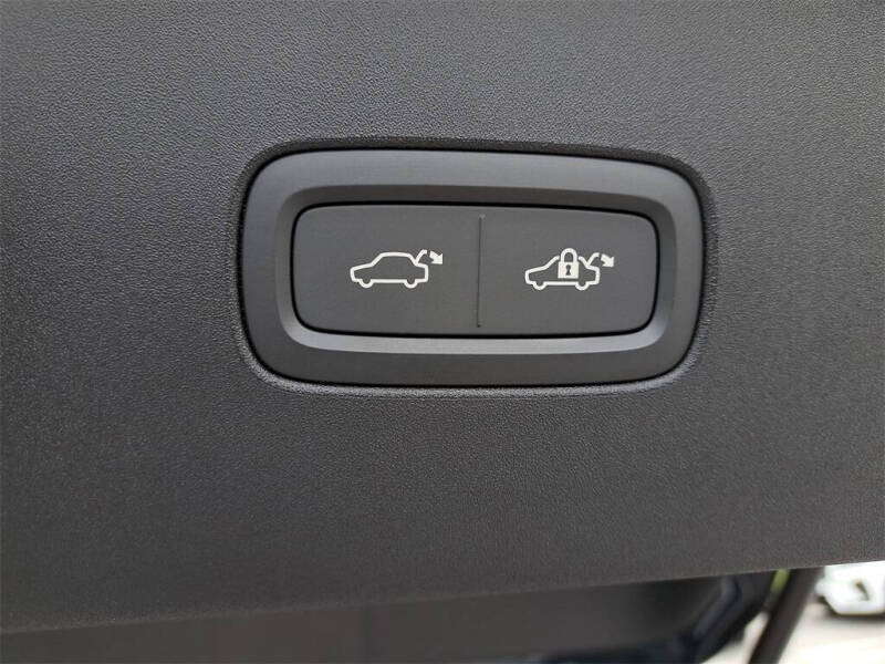 2025 Volvo EX90 Twin Performance Ultra 7P