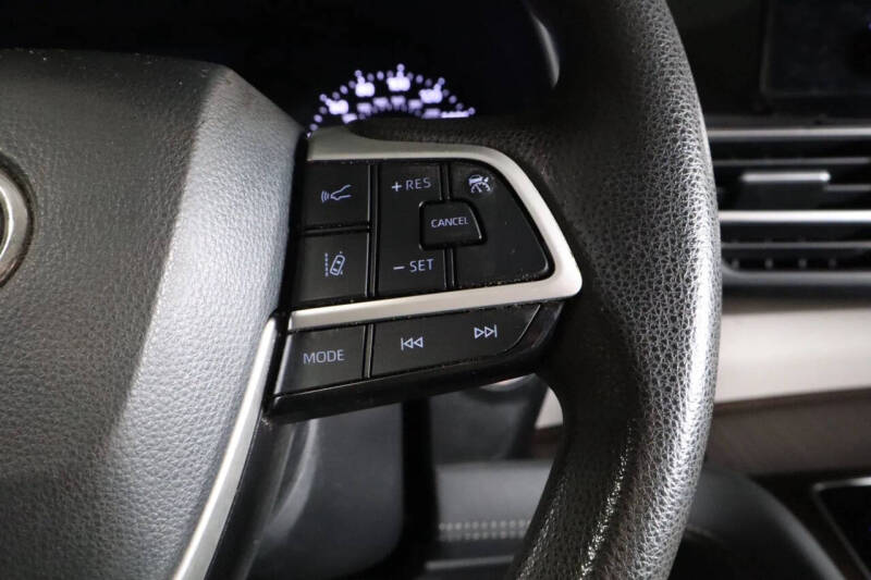 2021 Toyota Sienna LE 8-Passenger