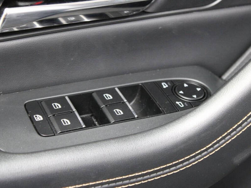 2025 Mazda CX-70 Plug-in Hybrid Premium