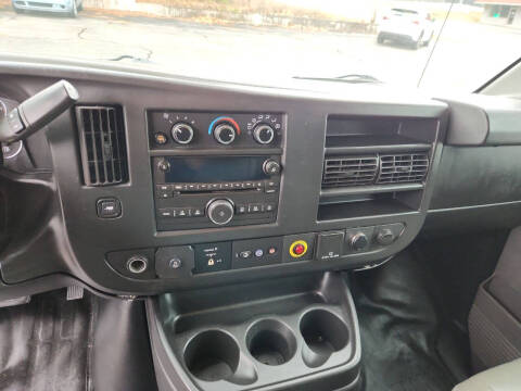 2017 Chevrolet Express 2500