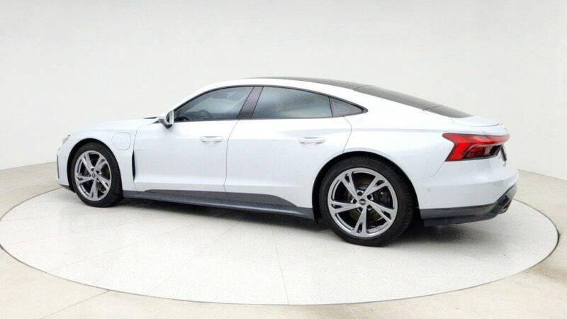 2024 Audi e-tron GT quattro Prestige