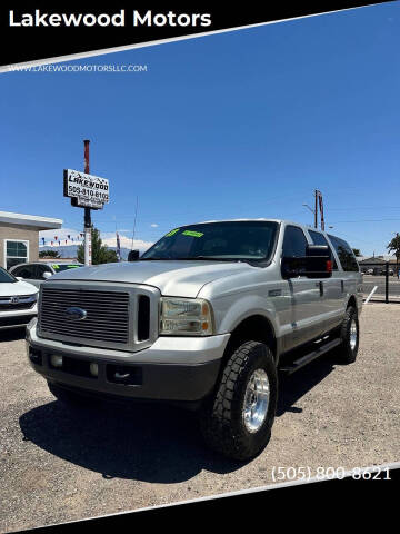 2003 Ford Excursion XLT Photo