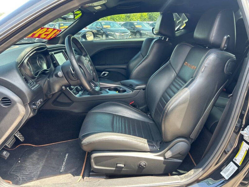 2015 Dodge Challenger R/T Plus Shaker