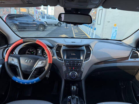 2017 Hyundai Santa Fe SE