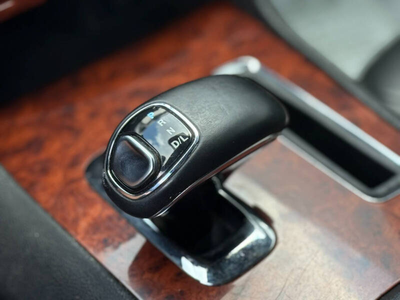 2012 Chrysler 300 Limited