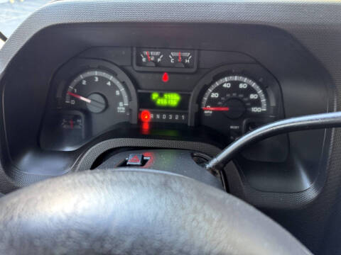 2013 Ford E-Series E-450 SD