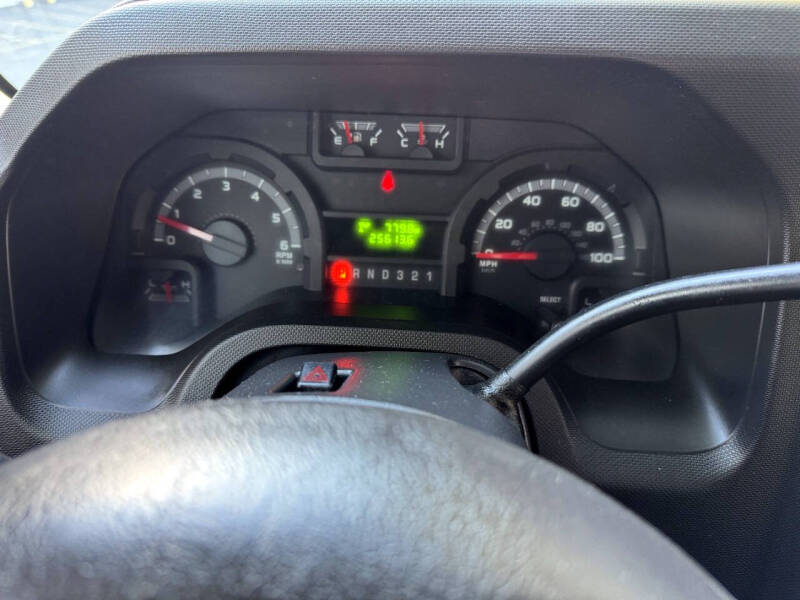 2013 Ford E-Series E-450 SD