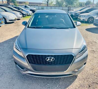 2017 Hyundai Sonata Hybrid for sale at Good Auto Company LLC in Lubbock TX